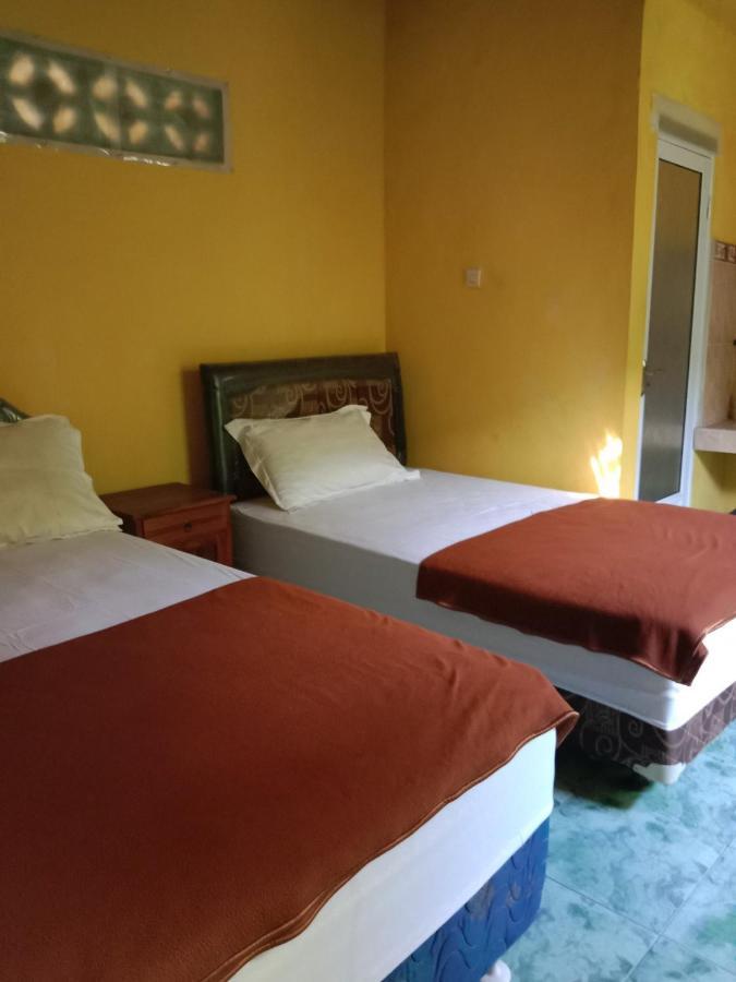 Agung Pring Homestay Batununggul Bagian luar foto